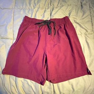 NEVER WORN Men’s XS 7” Maroon Swim Trunks
